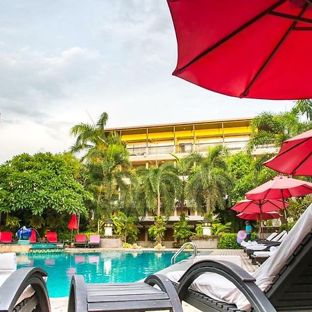 Hostel Asleep By Lantana Pattaya Exterior foto