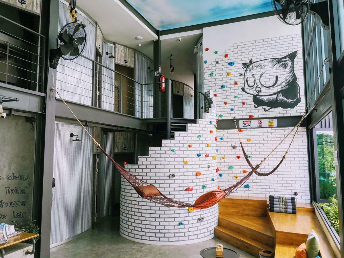 Hostel Asleep By Lantana Pattaya Exterior foto