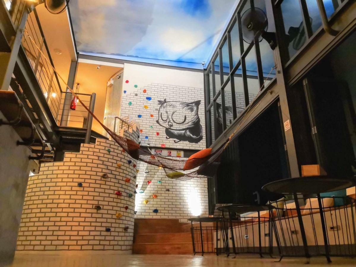 Hostel Asleep By Lantana Pattaya Exterior foto