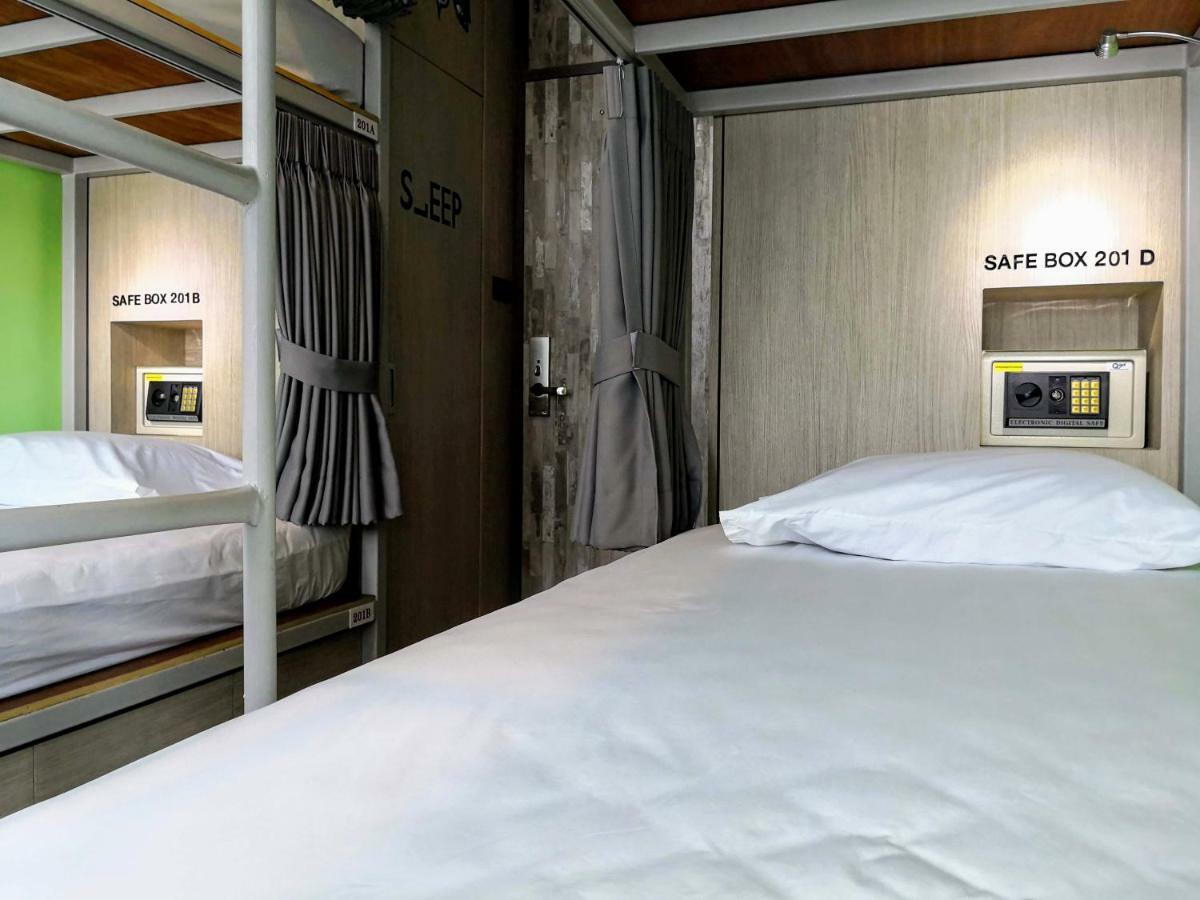 Hostel Asleep By Lantana Pattaya Exterior foto