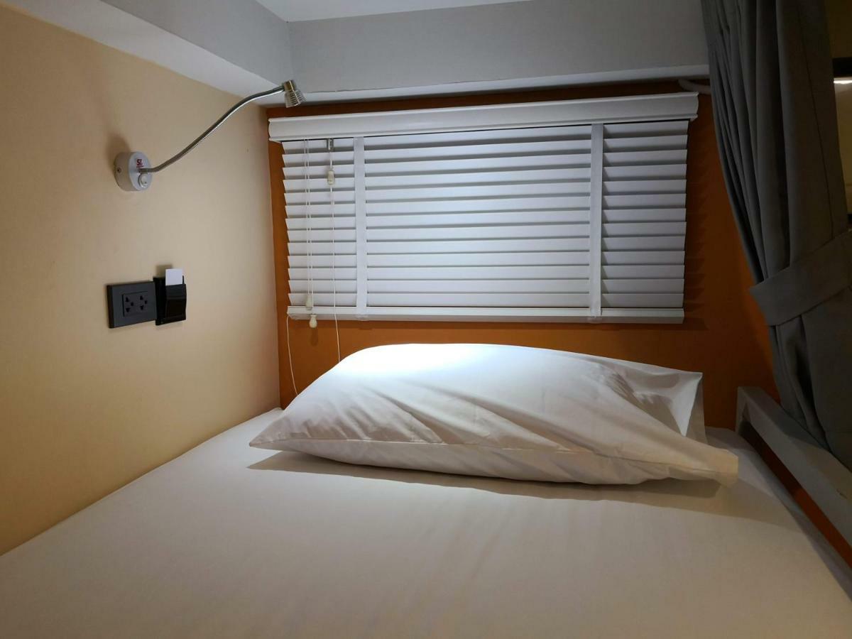 Hostel Asleep By Lantana Pattaya Exterior foto