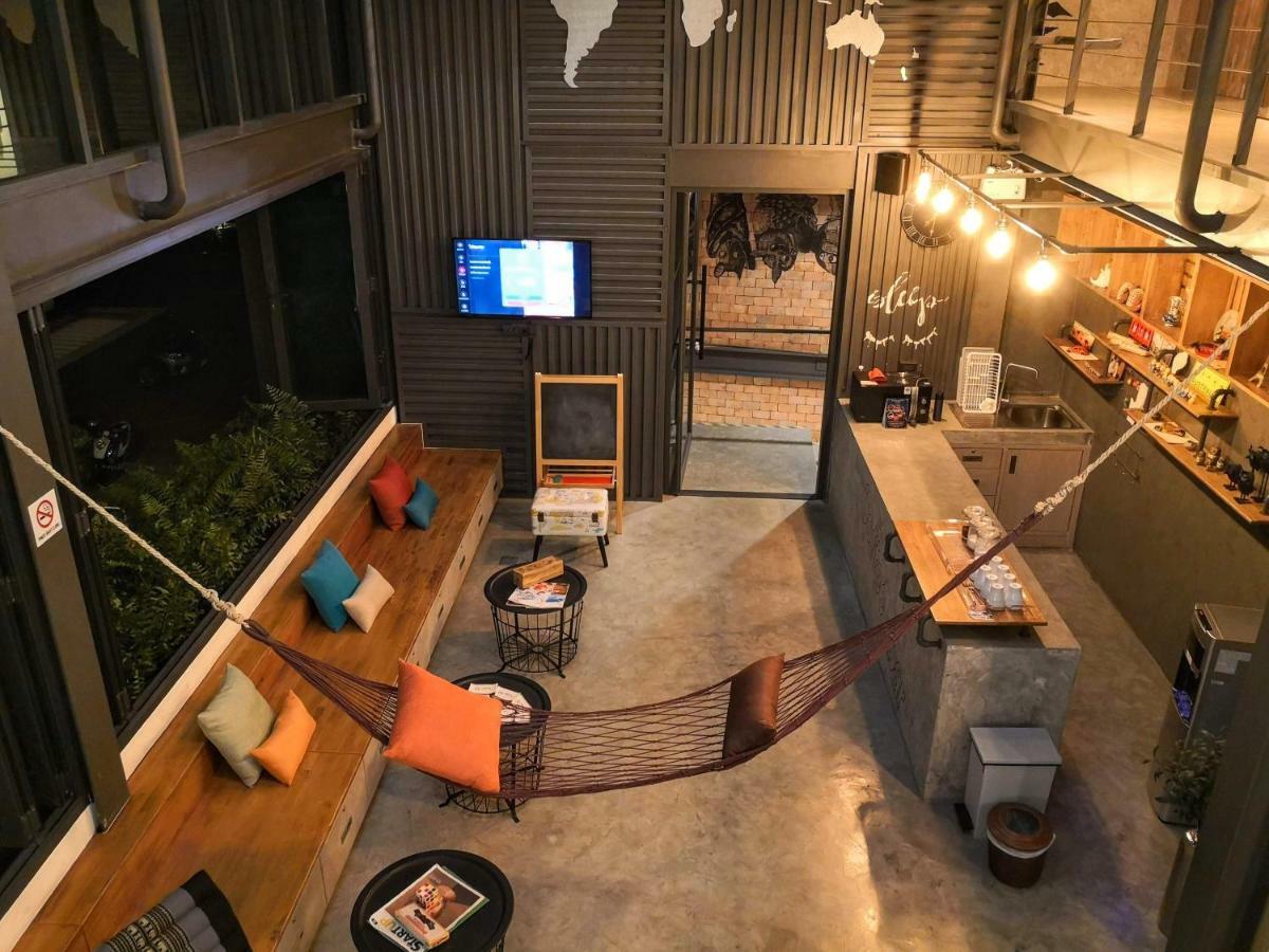 Hostel Asleep By Lantana Pattaya Exterior foto