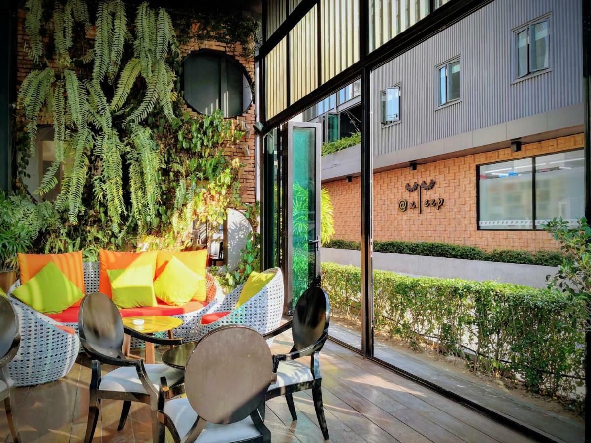 Hostel Asleep By Lantana Pattaya Exterior foto