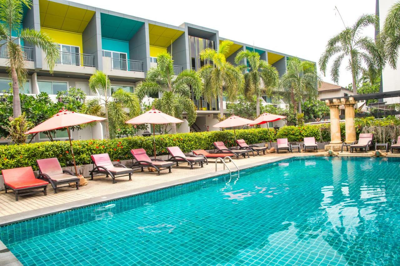 Hostel Asleep By Lantana Pattaya Exterior foto