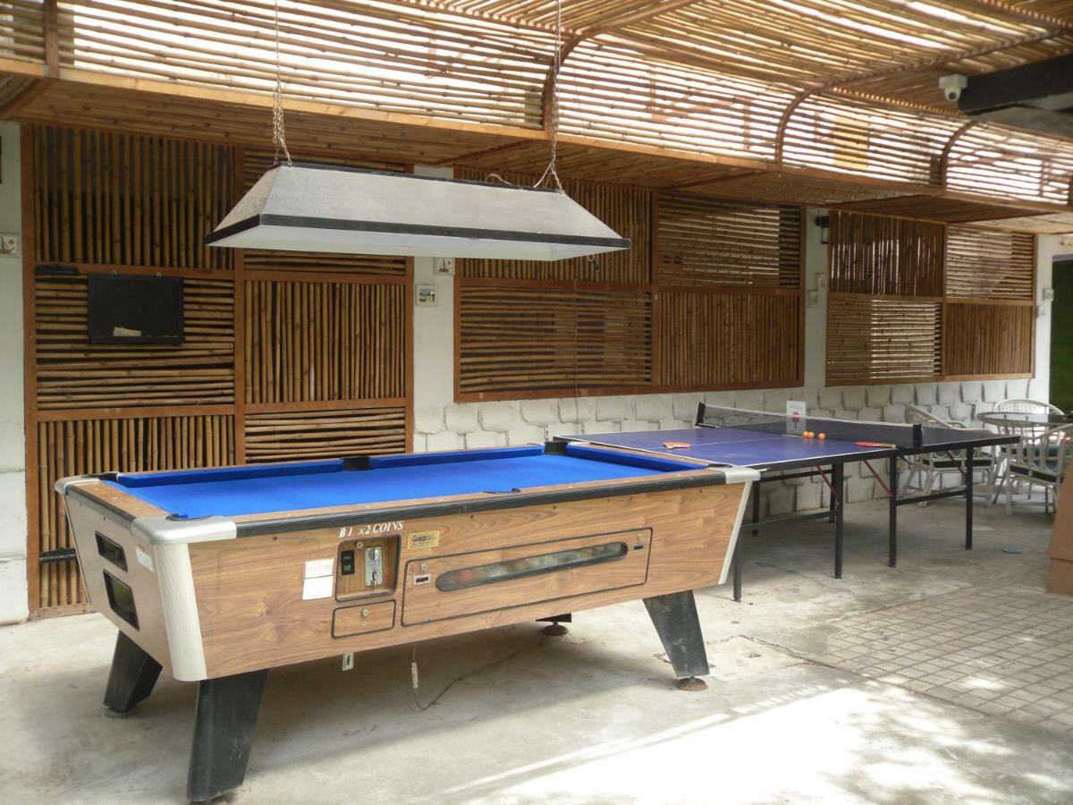 Hostel Asleep By Lantana Pattaya Exterior foto