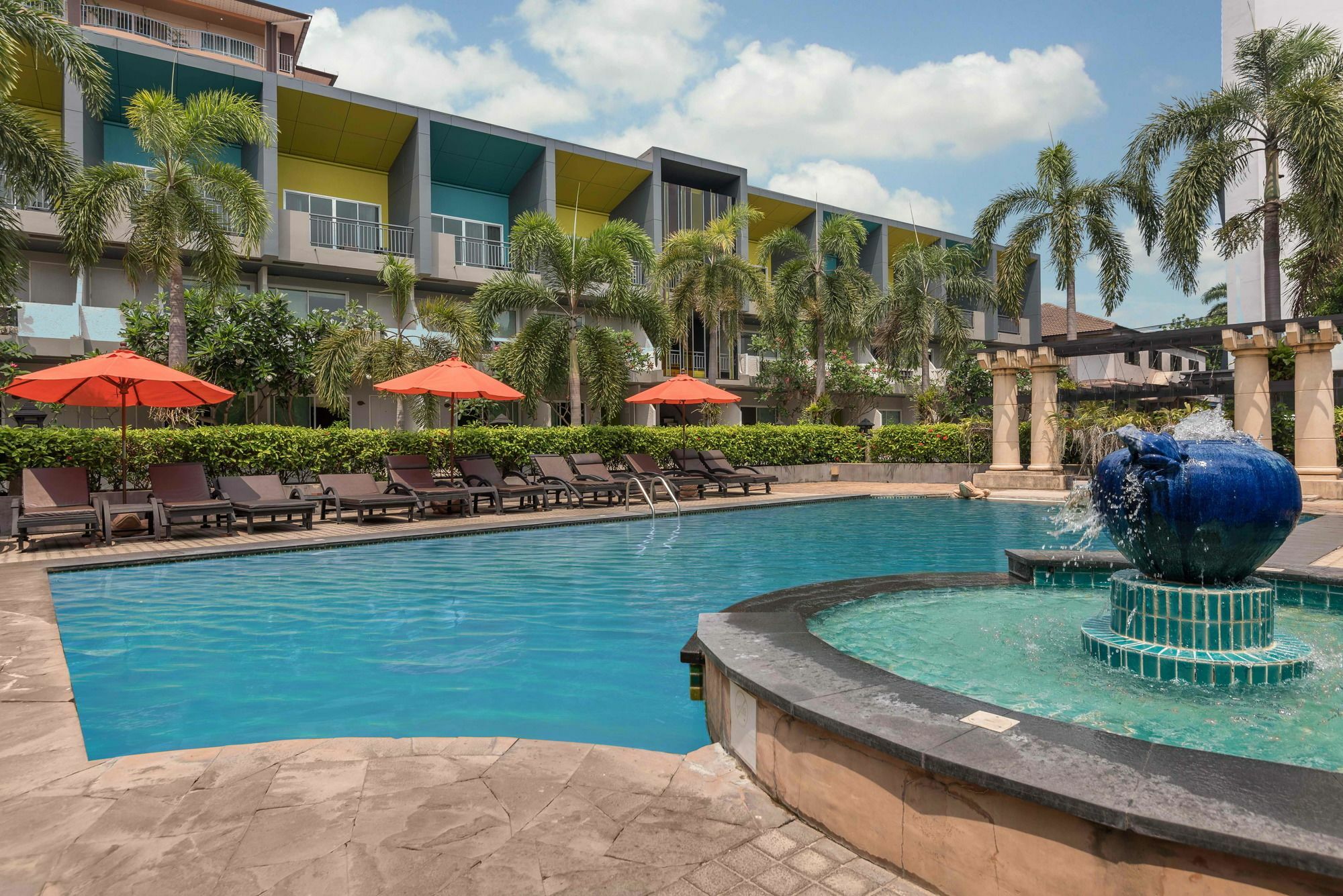 Hostel Asleep By Lantana Pattaya Exterior foto